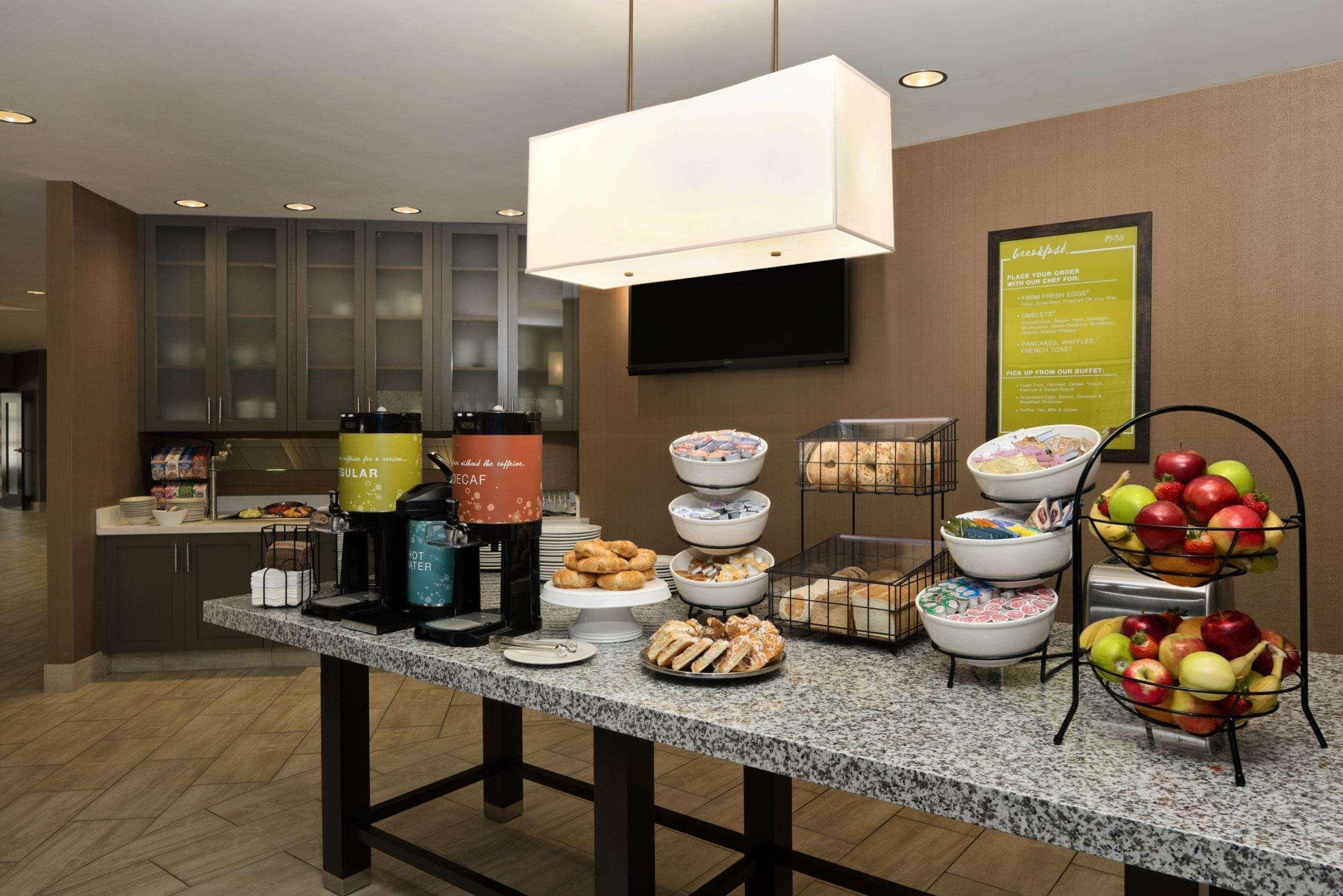 Hilton Garden Inn Ogden Restoran gambar